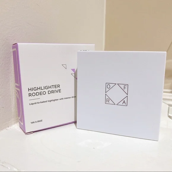 Ofra rodeo drive highlighter - Picture 2 of 3